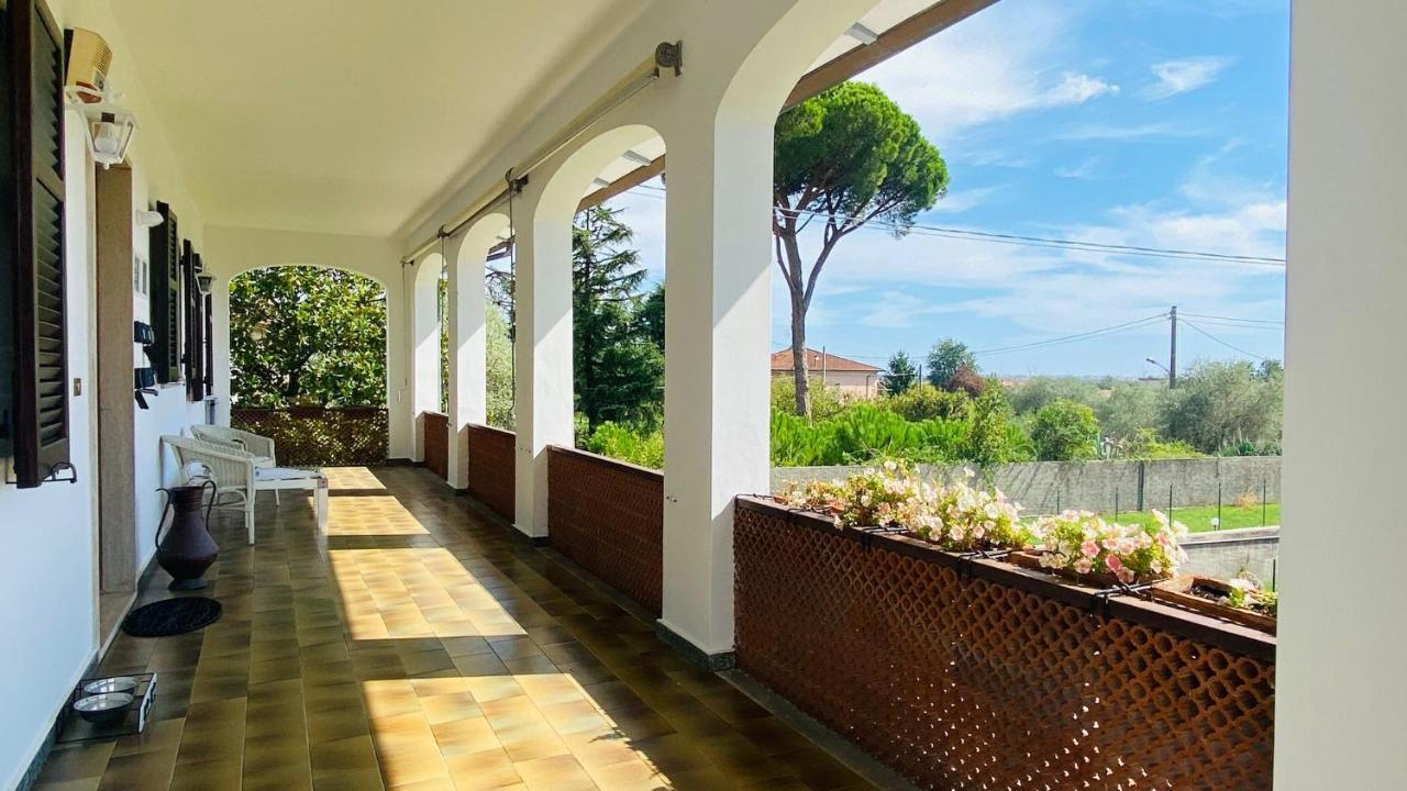 Villa Flora Affittacamere Luni Exterior photo